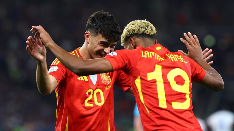 UEFA Uluslar Ligi'nde finalin adı belli oldu