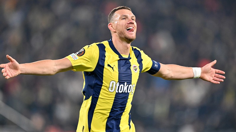 Bologna Dzeko için 2 yıllık teklif yaptı