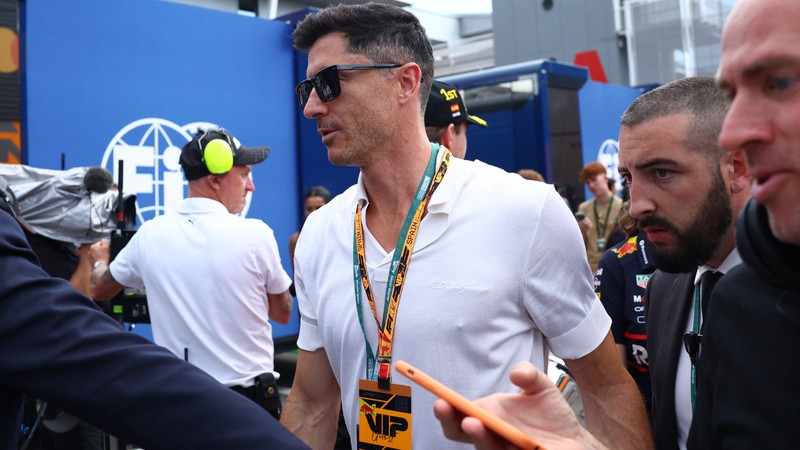 Polonya'da Robert Lewandowski depremi: O varsa ben yokum