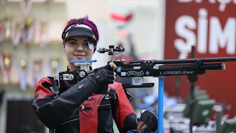 Elif Berfin Altun, Türkiye rekoru kırdı