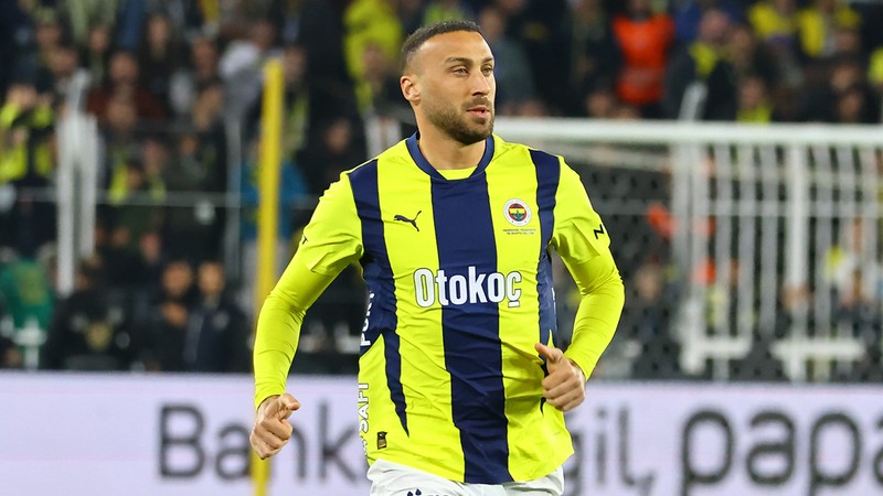Cenk Tosun, Fenerbahçe'den ayrılıyor! Süper Lig'den talip