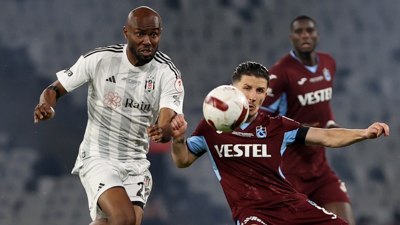 Beşiktaş Al Musrati'den en az 8 milyon euro bekliyor