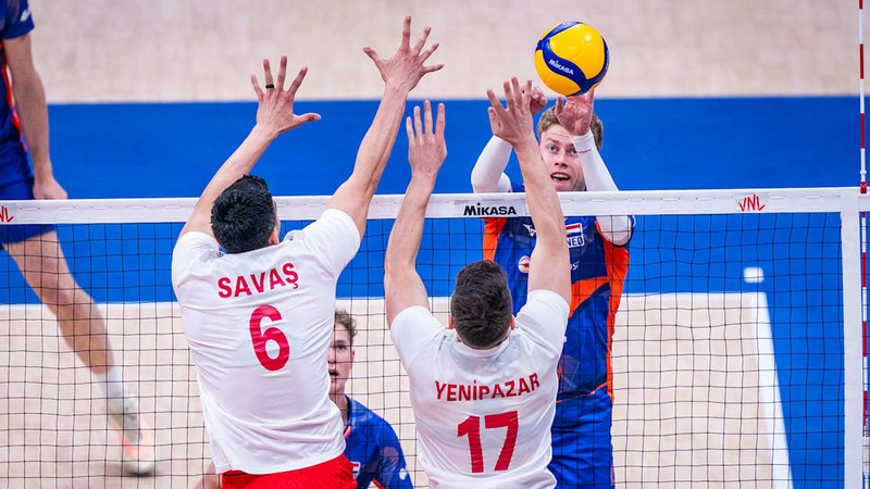 MAÇ SONUCU | Türkiye-Hollanda: 1-3 (Voleybol Milletler Ligi)