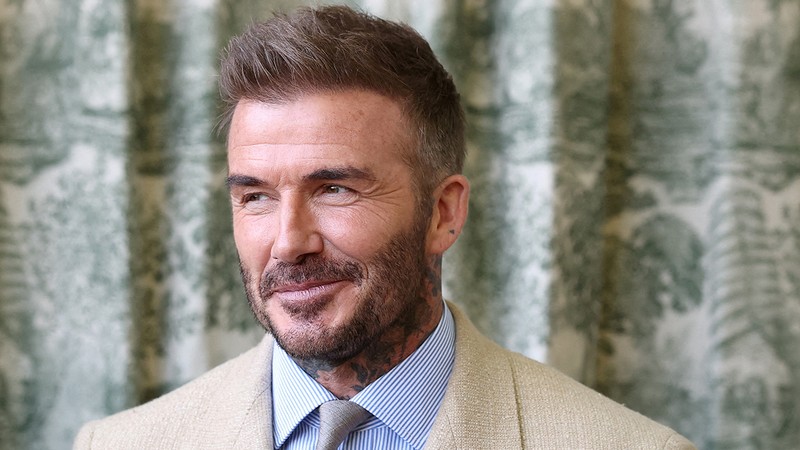 Eski futbolcu David Beckham'a 'şövalyelik' ünvanı verildi