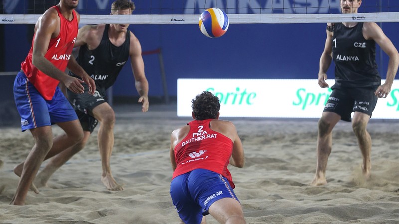 Dünya Plaj Voleybolu Pro Tur 2025 erkeklerde Çekya şampiyon