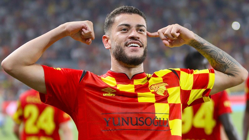 Premier Lig ekipleri Romulo'nun peşinde