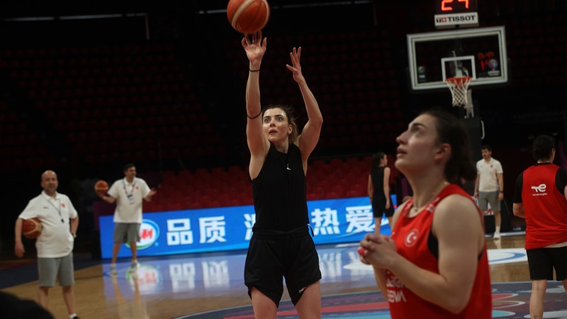 A Milli Kadın Basketbol Takımı, Yunanistan maçı hazırlıklarını tamamladı