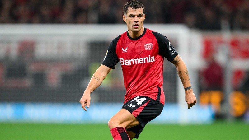 Üç büyüklerin gündemine gelen Xhaka, Milan ile anlaştı