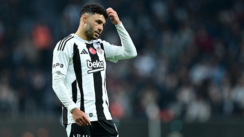 Beşiktaş Alex Oxlade Chamberlain'i Burnley'e gönderiyor