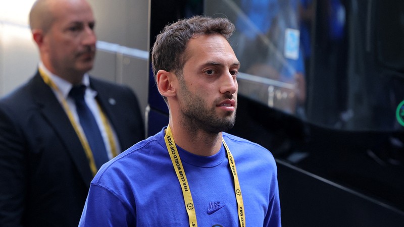 Galatasaray'ın istediği Hakan Çalhanoğlu sakatlandı