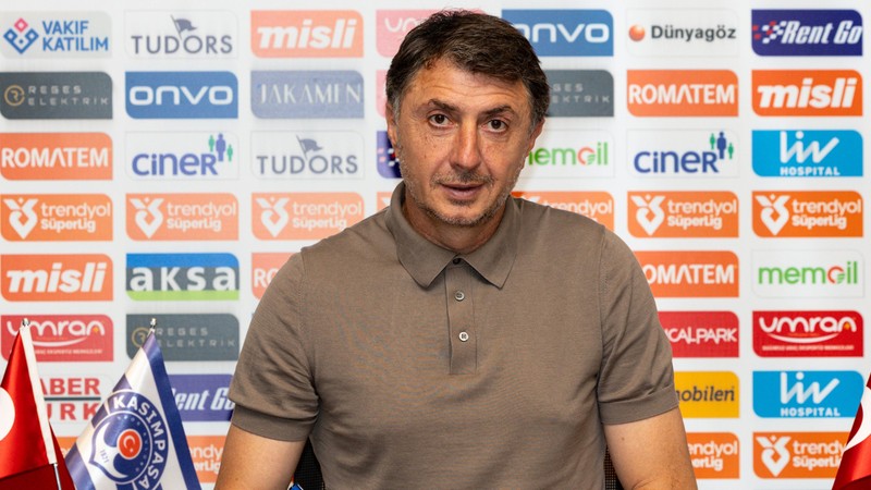 Kasımpaşa, Burak Yılmaz'ın yerini Shota Arveladze ile doldurdu