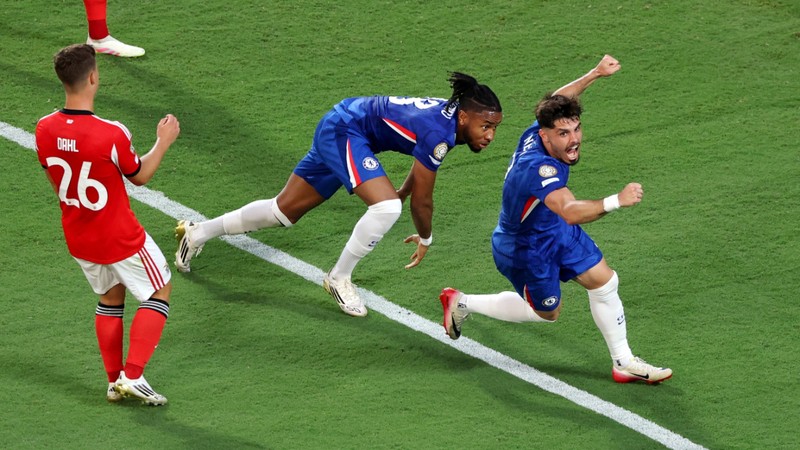 MAÇ ÖZETİ | Olaylı maçta turlayan Chelsea: 4-1