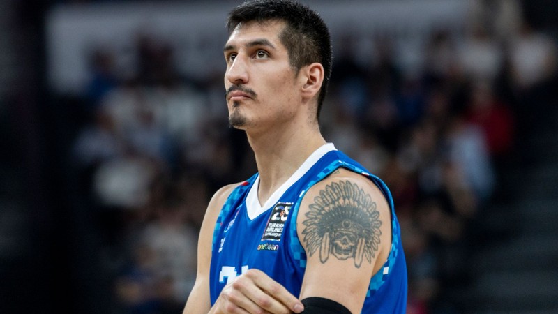 Anadolu Efes, ABD'li basketbolcu Willis ile yollarını ayırdı
