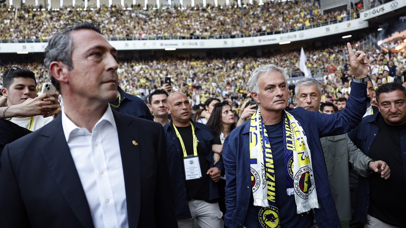 Jose Mourinho Sergej Levak için yönetime rapor verdi
