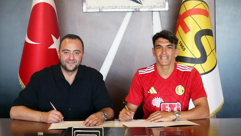 Eskişehirspor, hücuma tecrübe kattı