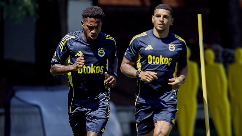 Fenerbahçe'de mesai başladı