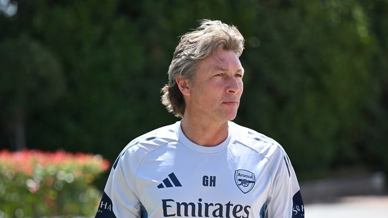 Arsenal'da Gabriel Heinze göreve başladı