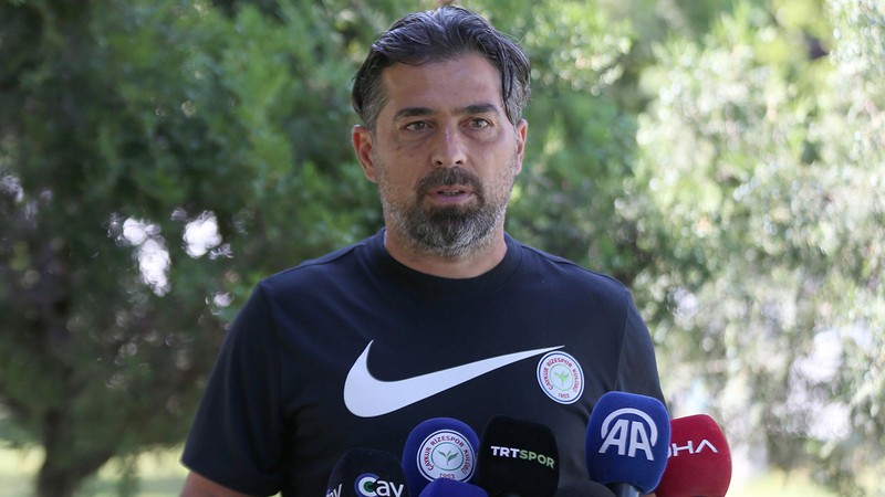 Çaykur Rizespor Teknik Direktörü İlhan Palut: 6-7 transfer düşünüyoruz