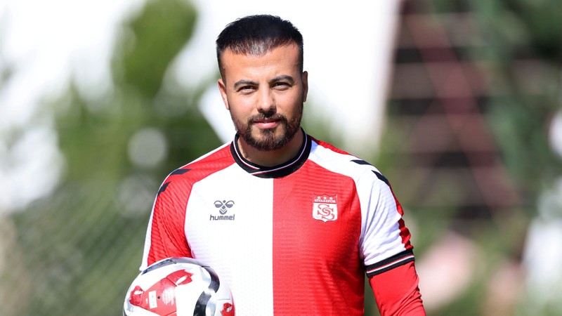Sivasspor'da 2 ayrılık, 1 transfer
