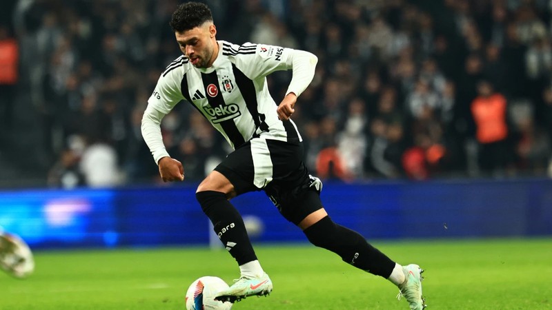 Alex Oxlade Chemberlain fikir değiştirdi! Serdal Adalı resti çekti