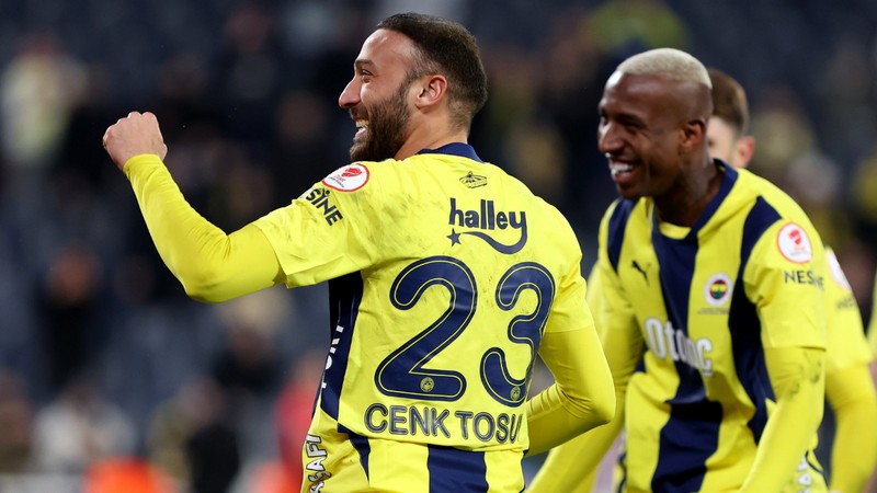 Cenk Tosun'un yeni hedefi yeniden Avrupa!