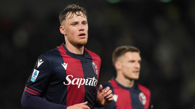 Napoli, Bologna'dan Sam Beukema'yı 31 milyon euroya transfer etti
