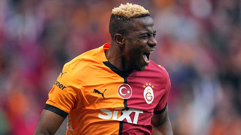 Osimhen'den PSG kararı! Luis Campos, Napoli ile görüştü