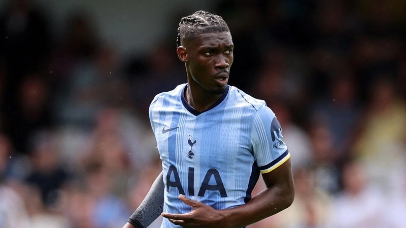 Yves Bissouma kimdir? Yves Bissouma Fenerbahçe'ye mi geliyor? Yves Bissouma kaç yaşında? Nereli?