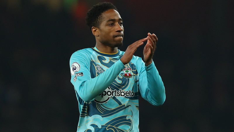 Beşiktaş'ı erteleyen Kyle Walker-Peters West Ham'a imza attı