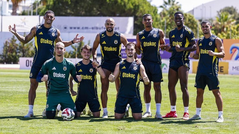 Fenerbahçe Portekiz'de çift idmanla günü tamamladı