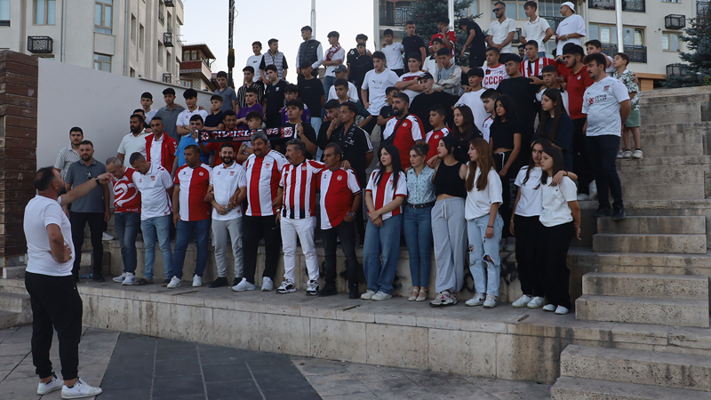 Sivasspor'a taraftarlardan anlamlı destek