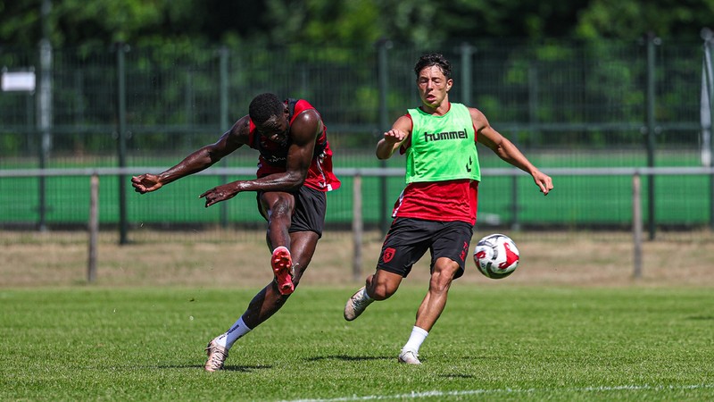 Samsunspor Mouandilmadji'nin sözleşmesini uzattı
