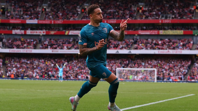 Fenerbahçe Bournemouth'ta oynayan Marcus Tavernier'i gündemine aldı