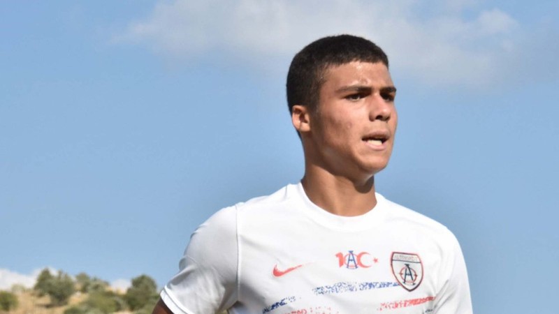 Mustafa Duru kimdir? Kaç yaşında ve nereli? Galatasaray'a mı transfer olacak? Mustafa Duru kariyeri ve başarıları...