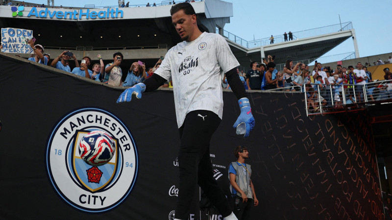 Galatasaray Ederson'u alamazsa Yann Sommer'i transfer edecek