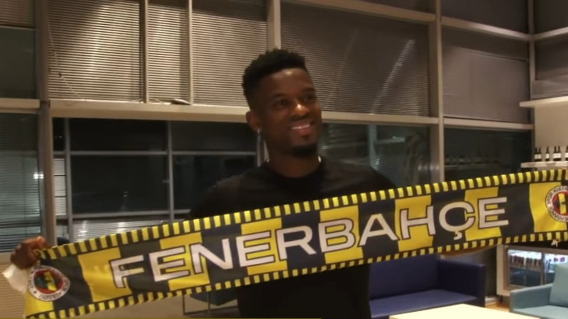 Fenerbahçe'den sürpriz sağ bek transferi! İstanbul'a geldi