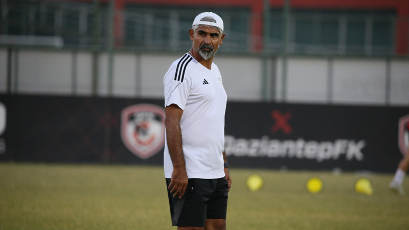 Gaziantep FK Teknik Direktörü İsmet Taşdemir Süper Lig'e üç puanla başlamayı planlıyor
