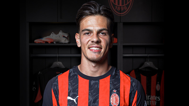 Milan 36 milyon euroluk orta sahasını duyurdu