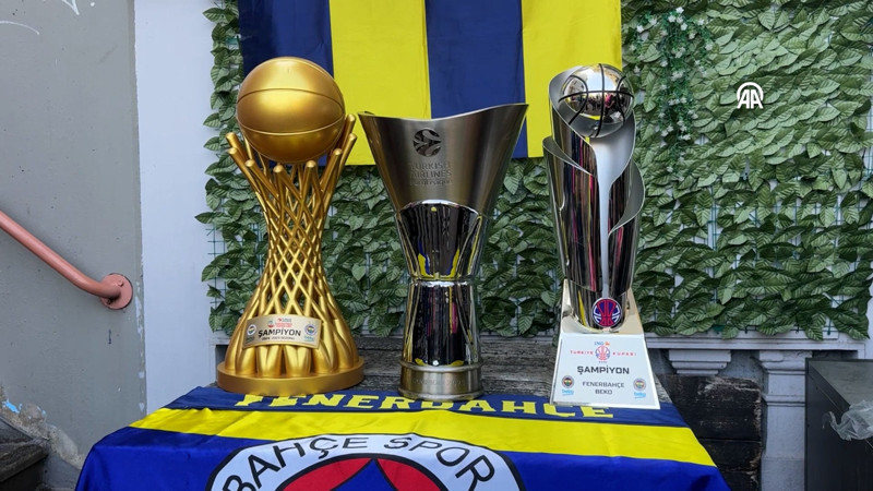 Fenerbahçe’den Rotterdam’da kupa şovu