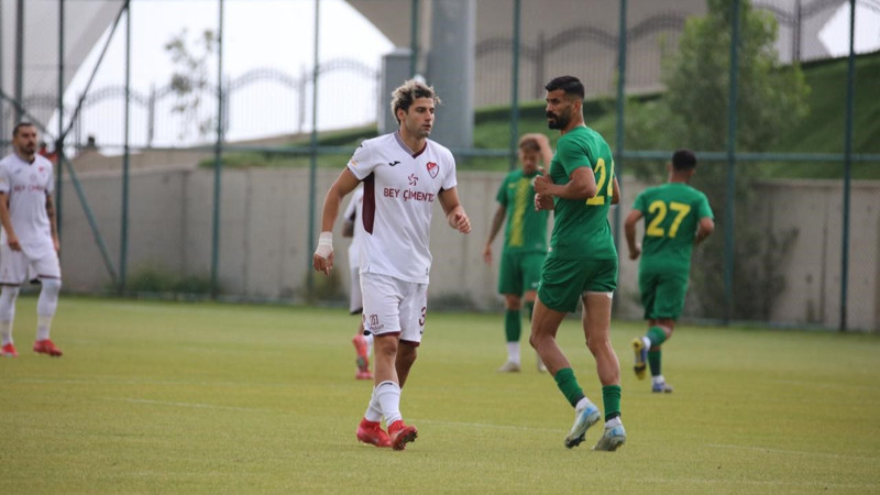 Elazığspor hazırlık maçında Şanlıurfaspor'u 3-1 mağlup etti