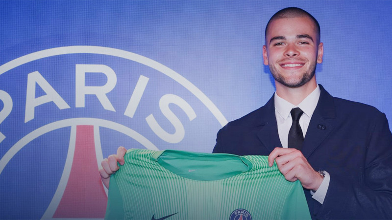PSG Lucas Chevalier'i kadrosuna kattığını açıkladı