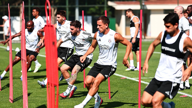 Beşiktaş, St. Patrick's maçı hazırlıklarına başladı