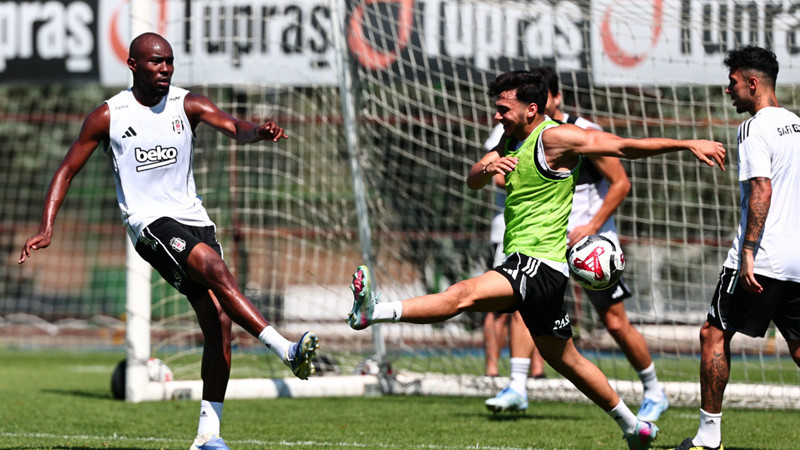 Beşiktaş, St. Patrick's maçının hazırlıklarını sürdürdü