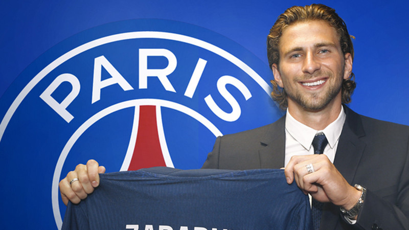 PSG, Ukraynalı stoper Illia Zabarnyi ile 5 yıllık sözleşme imzaladı