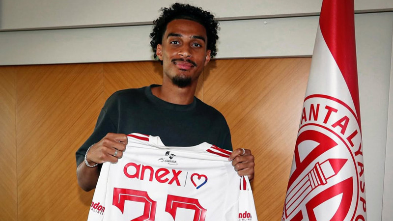 Antalyaspor Jesper Ceesay transferini resmen açıkladı