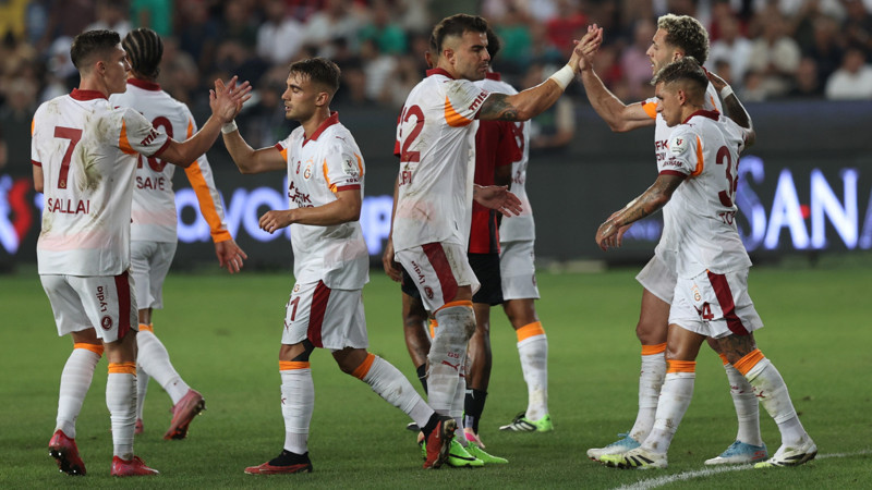 Günay Güvenç, Davinson Sanchez, Abdülkerim Bardakcı... Galataaray 6 maçtır gol yemiyor