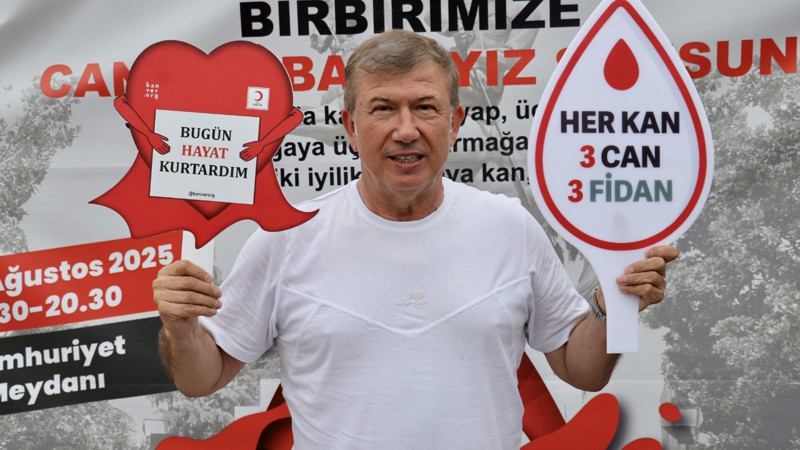 Tanju Çolak, Samsun'da kan bağışına destek verdi