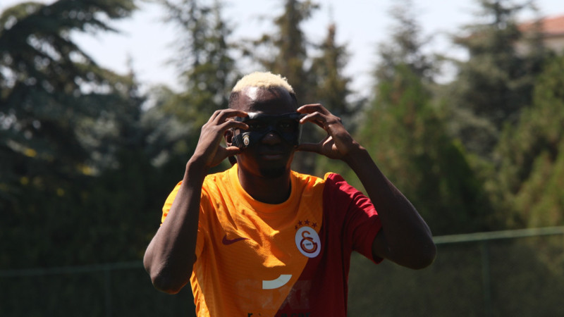 Amatör futbolcunun Osimhen'e benzerliği dikkat çekti