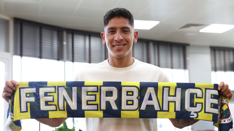 Fenerbahçe, Edson Alvarez transferini resmen açıkladı! Meksikalı oyuncu İstanbul'a geldi