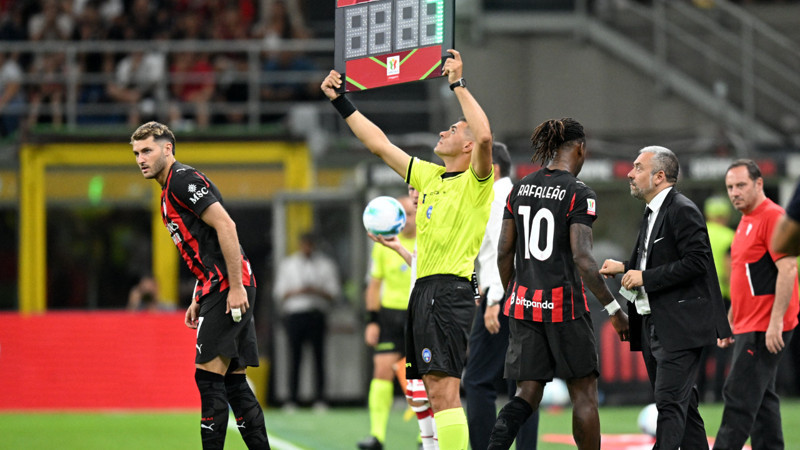 Edson Alvarez'den sonra Fenerbahçe'den Santiago Gimenez sürprizi